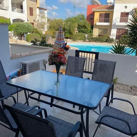 Cosy House With Pool, Pafos,tombs Of Kings Apartment Paphos