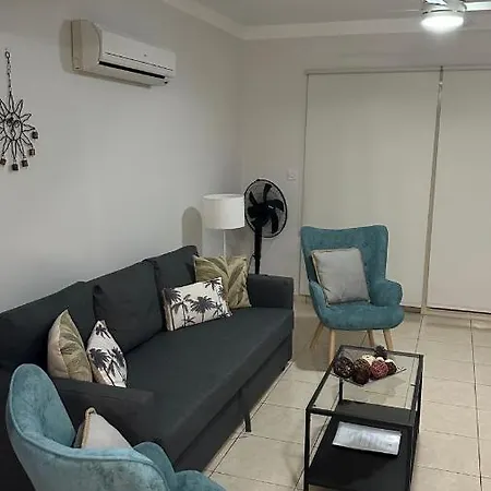 Cosy House With Pool, Pafos,tombs Of Kings *