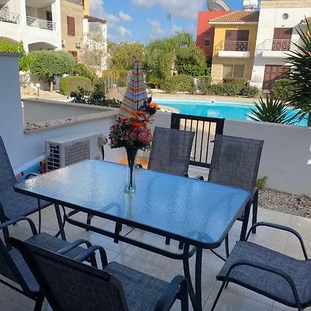 Cosy House With Pool, Pafos,tombs Of Kings Lägenhet Paphos